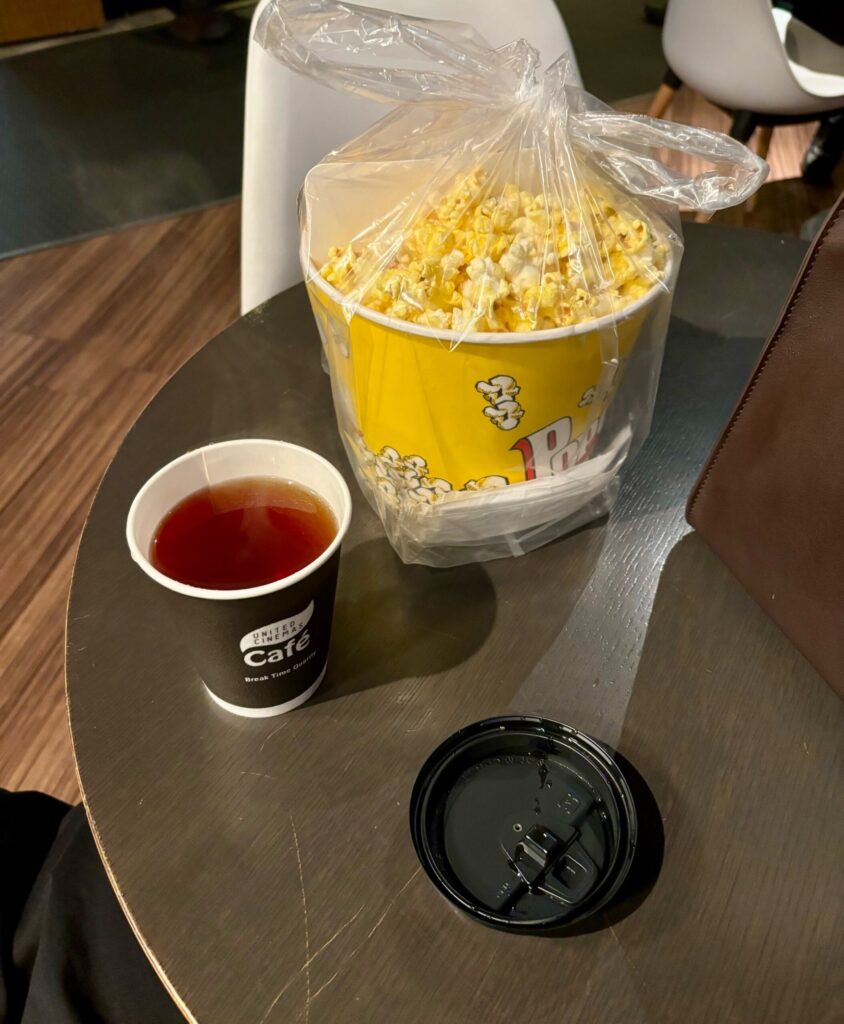 ひとり映画 ポップコーン